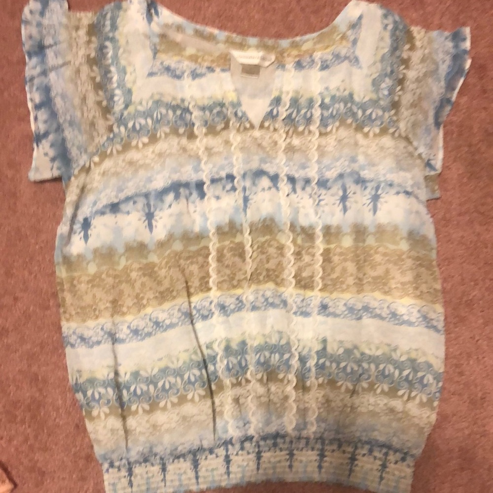 Short sleeve top